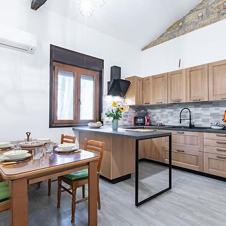 Teatro Massimo Central Elegant Apartment X5 باليرمو المظهر الخارجي الصورة